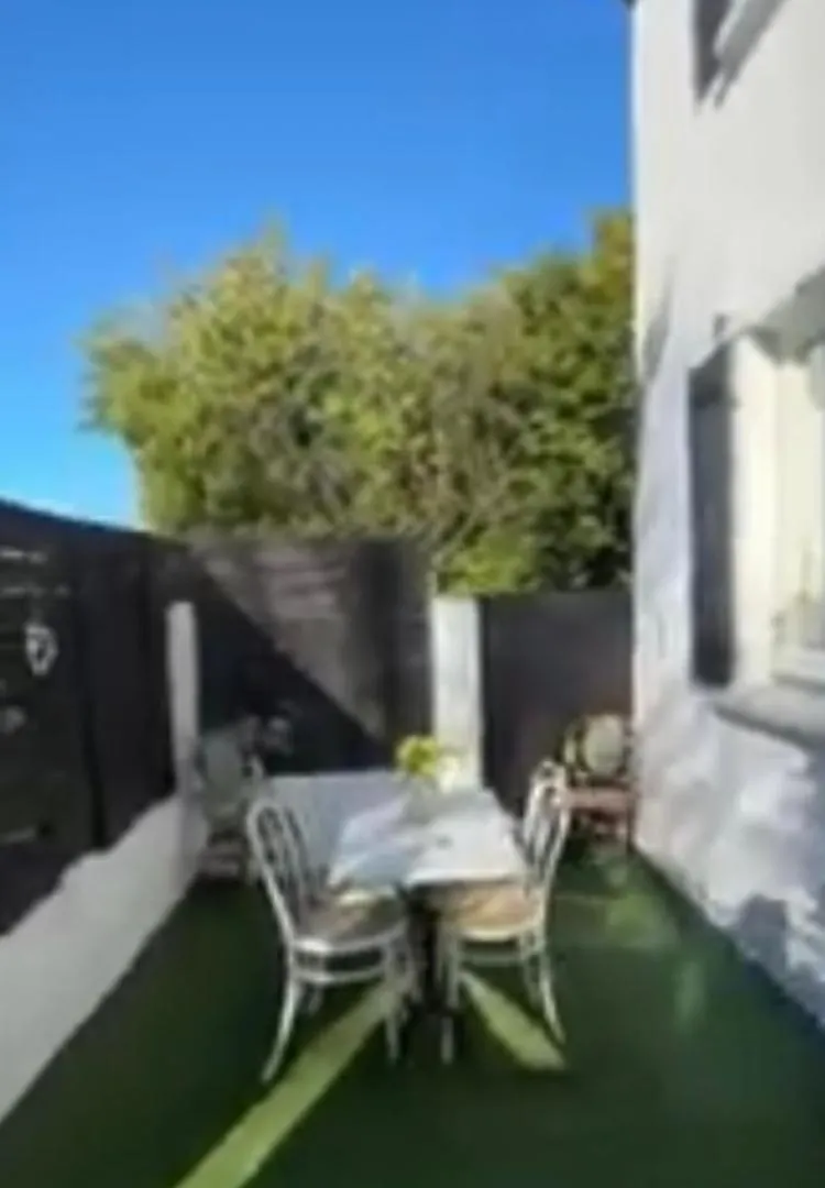 Сasa de vacaciones Villa Joli Duplex Cocooning De 100M2 Avec Rez De Jardin Feyzin